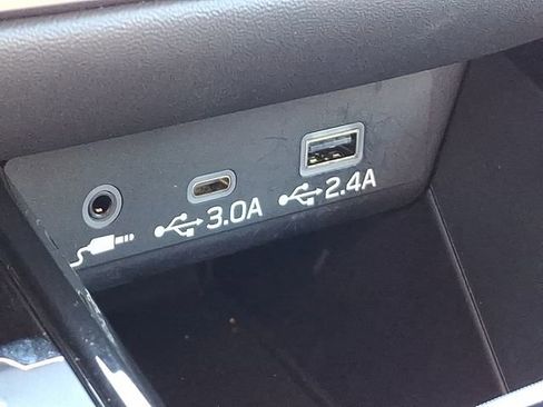 Used 2023 Subaru Legacy Premium image 25