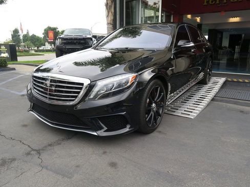 Used 2014 Mercedes-Benz S 63 AMG 4MATIC Sedan image 2