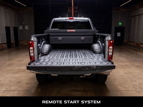 Used 2020 Ford F250 Lariat w/ Lariat Ultimate Package AWD/4WD image 9