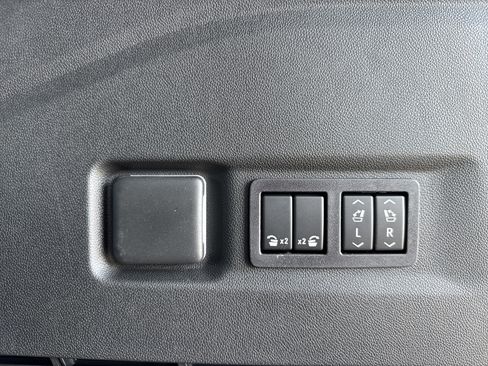 New 2026 GMC Yukon XL Denali w/ Sun & Power Step Package image 35