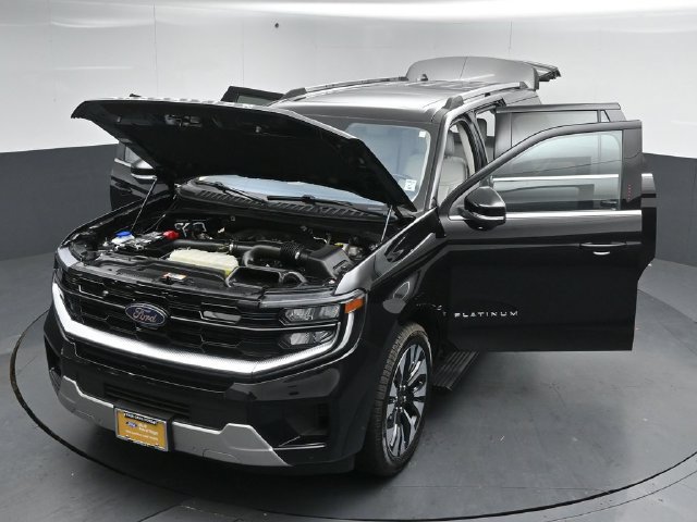 Certified 2025 Ford Expedition Max Platinum w/ Driver's Package AWD/4WD image 55