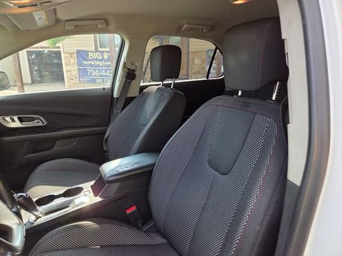 Used 2017 Chevrolet Equinox LT w/ Convenience Package FWD image 19
