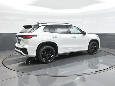 New 2026 Volkswagen Tiguan SE R-Line image 7