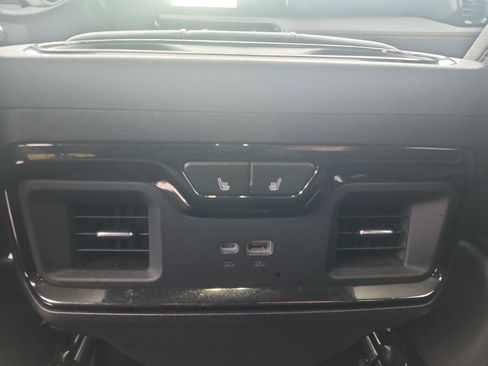 Certified 2025 GMC Sierra 1500 AT4 w/ AT4 Premium Package image 13