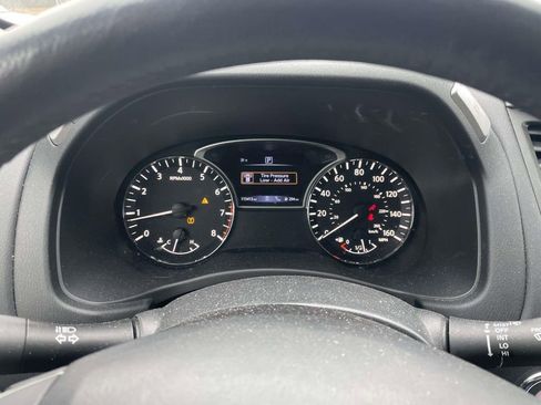 Used 2019 Nissan Pathfinder Platinum image 39