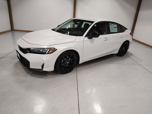 Used 2026 Honda Civic Sport image 4