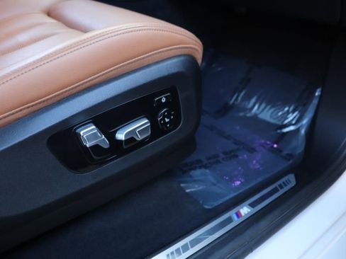 Used 2021 BMW X7 xDrive40i w/ M Sport Package image 34