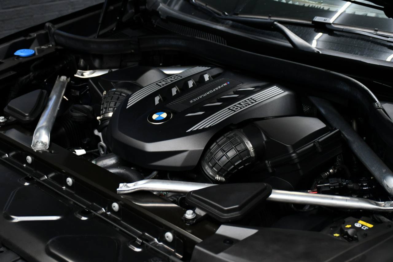 Used 2021 BMW X5 M50i w/ Executive Package AWD/4WD image 13