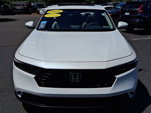 Used 2023 Honda Accord EX image 2