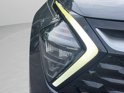 Certified 2023 Kia Sportage EX FWD image 23