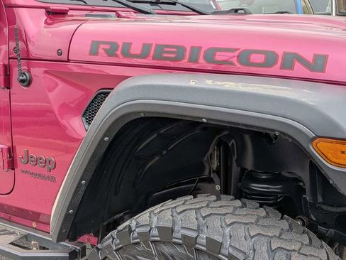 Used 2022 Jeep Wrangler Unlimited Rubicon w/ Cold Weather Group image 14