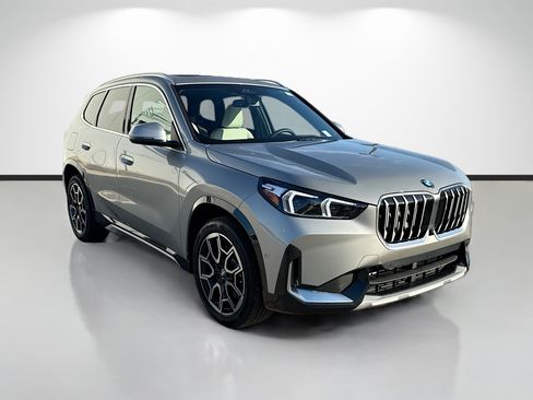 New 2026 BMW X1 xDrive28i w/ Technology Package AWD/4WD image 1