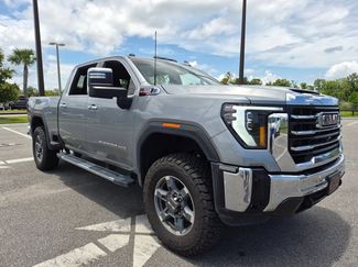 Used 2025 GMC Sierra 2500 SLT w/ SLT Premium Package AWD/4WD video 3