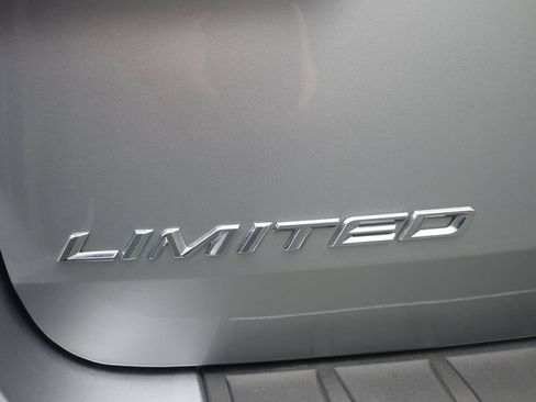 Used 2020 Ford Explorer Limited w/ Hybrid Equipment Group 310A AWD/4WD image 32