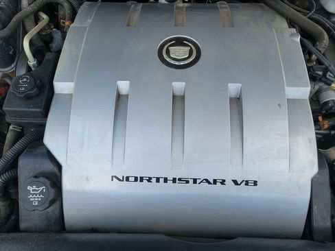 Used 2005 Cadillac De Ville w/ Deville Premium Package FWD image 36