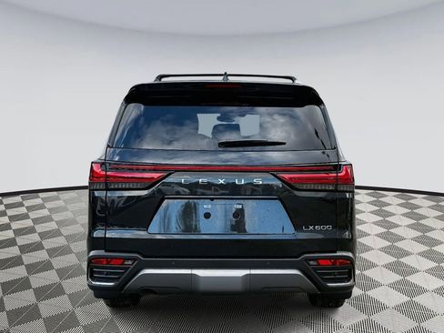 Used 2025 Lexus LX 600 4WD w/ Luxury Package image 3