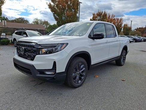 New 2025 Honda Ridgeline Sport image 2