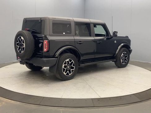 Used 2023 Ford Bronco Outer Banks AWD/4WD image 5