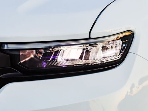 New 2025 Jeep Grand Cherokee Altitude image 5