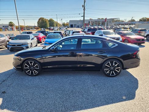 Certified 2023 Honda Accord Touring image 7