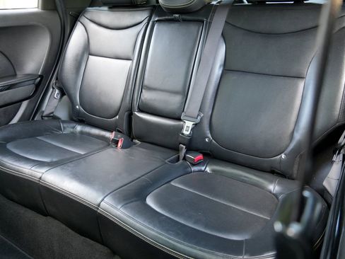 Used 2015 Kia Soul + w/ Primo Package FWD image 12
