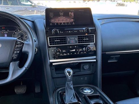 Certified 2024 INFINITI QX80 Luxe RWD image 8