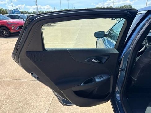 Used 2024 Chevrolet Malibu LT FWD image 13