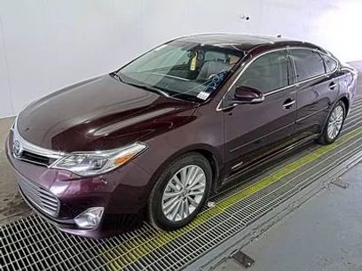 Used 2015 Toyota Avalon Limited w/ Technology Package