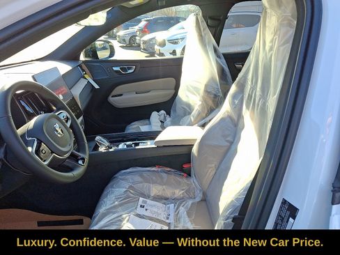 Used 2026 Volvo XC60 B5 Plus w/ Protection Package Premier AWD/4WD image 9