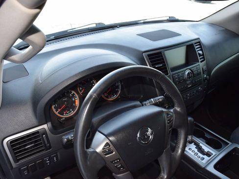 Used 2014 Nissan Armada SV AWD/4WD image 27