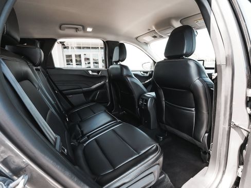 Used 2024 Ford Escape Platinum AWD/4WD image 37