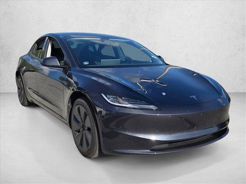 Used 2025 Tesla Model 3 Long Range RWD image 4