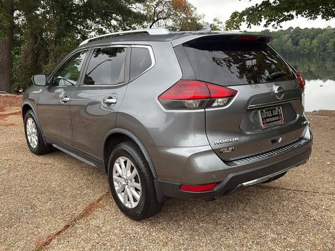 Used 2019 Nissan Rogue SV AWD/4WD image 8