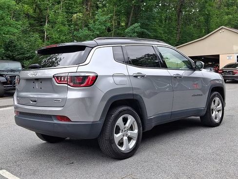 Used 2018 Jeep Compass Latitude w/ Safe & Security Group AWD/4WD image 7