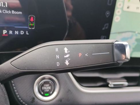 Used 2025 Chevrolet Equinox LT image 3