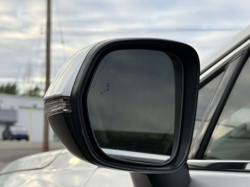 Used 2015 Lexus NX 300h AWD image 33