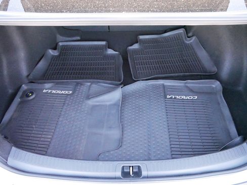 Certified 2022 Toyota Corolla LE image 18