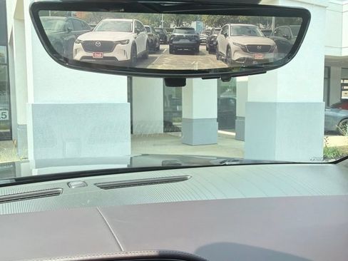 Used 2021 Cadillac Escalade Premium Luxury Platinum AWD/4WD image 26