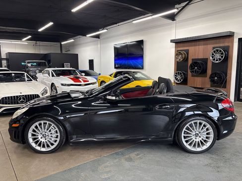Used 2005 Mercedes-Benz SLK 55 AMG image 6