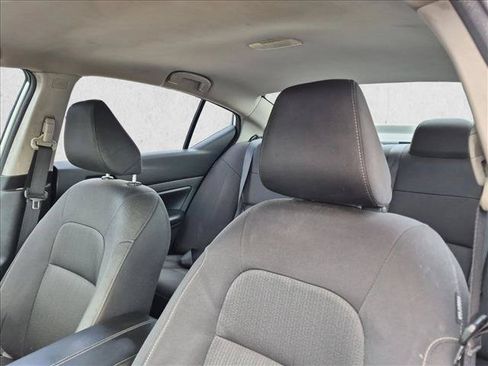 Used 2022 Nissan Altima 2.5 S FWD image 15