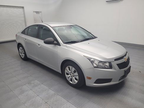 Used 2014 Chevrolet Cruze LS FWD image 11