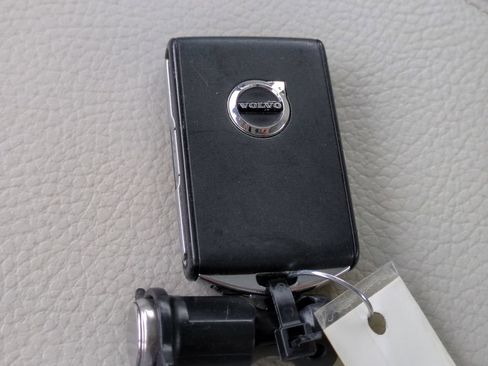 Used 2020 Volvo S60 T5 Momentum FWD image 28
