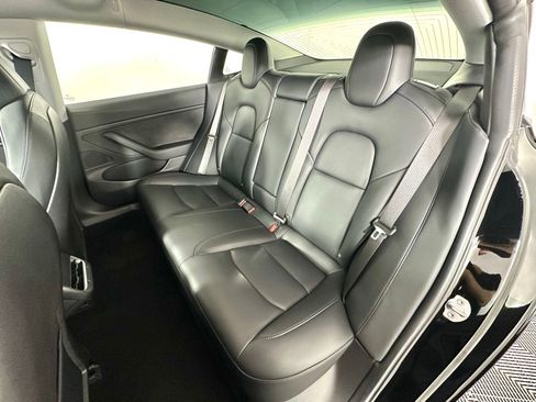 Used 2018 Tesla Model 3 Long Range AWD/4WD image 28