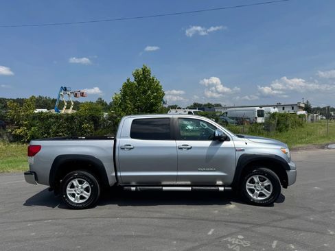 Used 2011 Toyota Tundra Limited AWD/4WD image 39