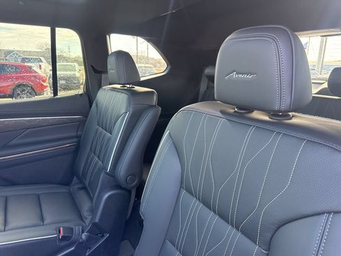 New 2026 Buick Enclave Avenir w/ Super Cruise Package AWD/4WD image 28