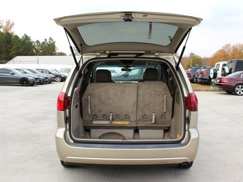 Used 2005 Toyota Sienna XLE image 43