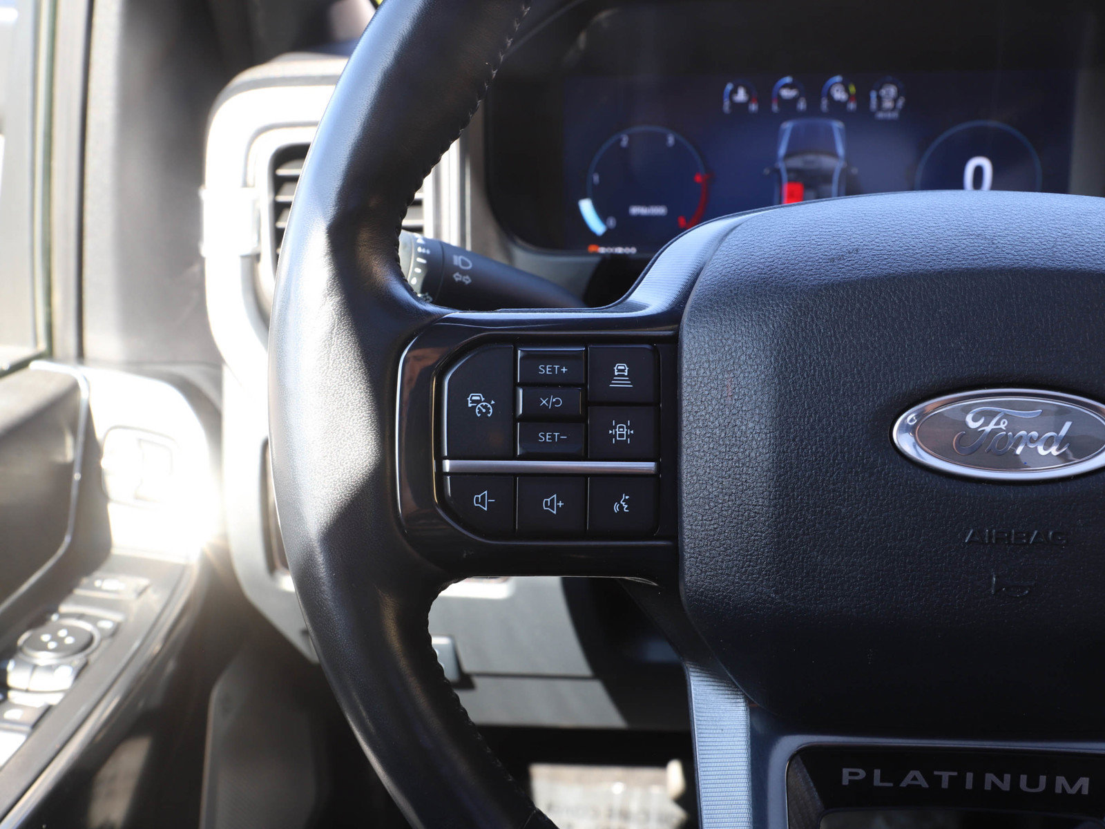 Used 2025 Ford F350 Platinum AWD/4WD image 24