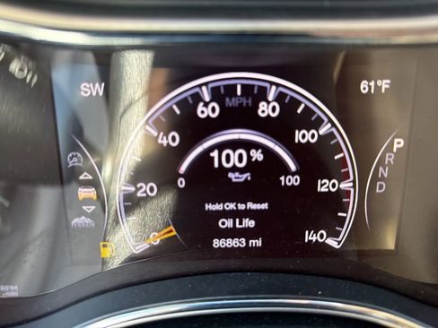 Used 2016 Jeep Grand Cherokee Limited w/ Trailer Tow Group IV image 9