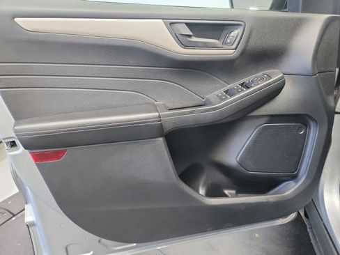 Used 2022 Ford Escape S AWD/4WD image 13