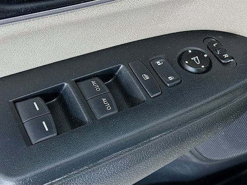 Used 2017 Honda CR-V EX image 19